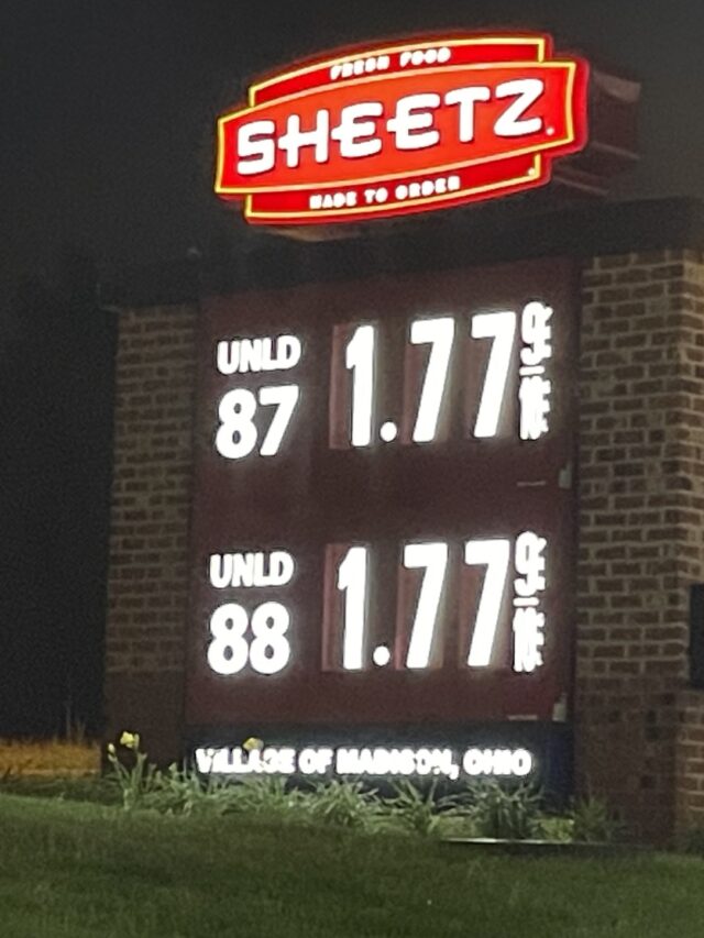 10 Short Points about Sheetz Gas Price Drop and Traffic Build-up: